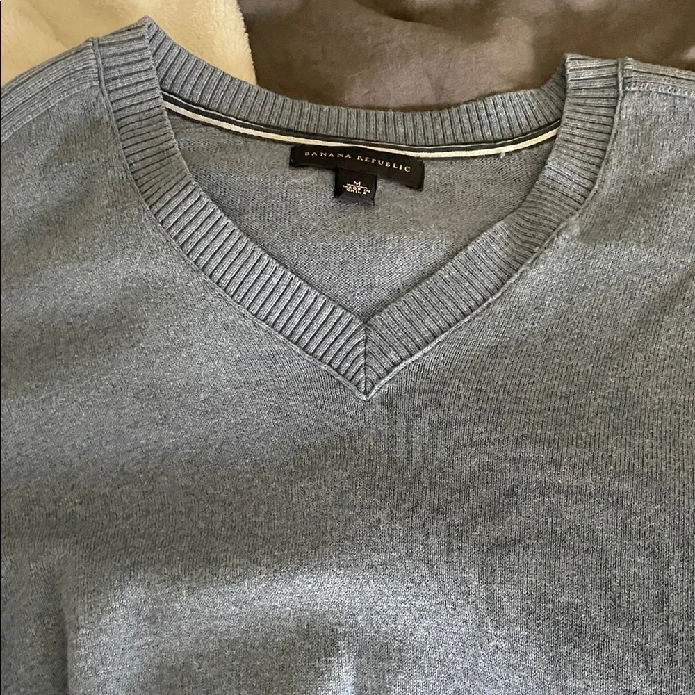 Banana Republic Men's V-Neck Sweater in Light blue